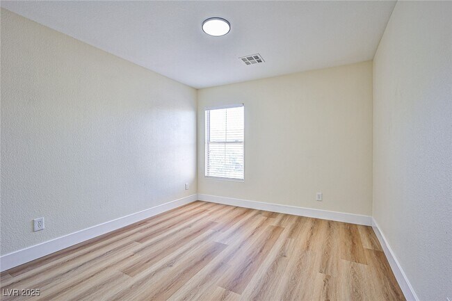 Building Photo - 8338 Lavender Jade Ct