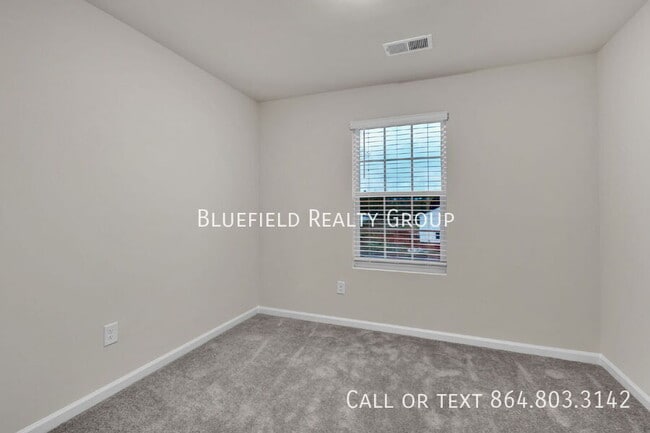 Building Photo - 808 Harper St