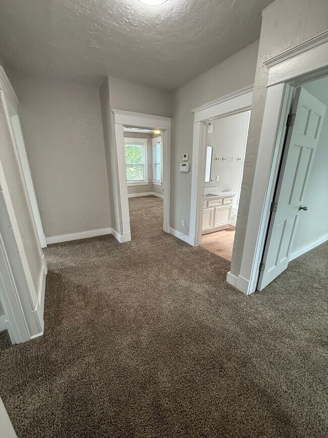 Building Photo - Remodeled Charmer in the Urban Core – Fres...