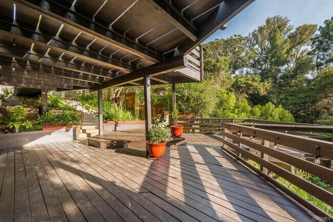 Building Photo - 21670 Encina Rd