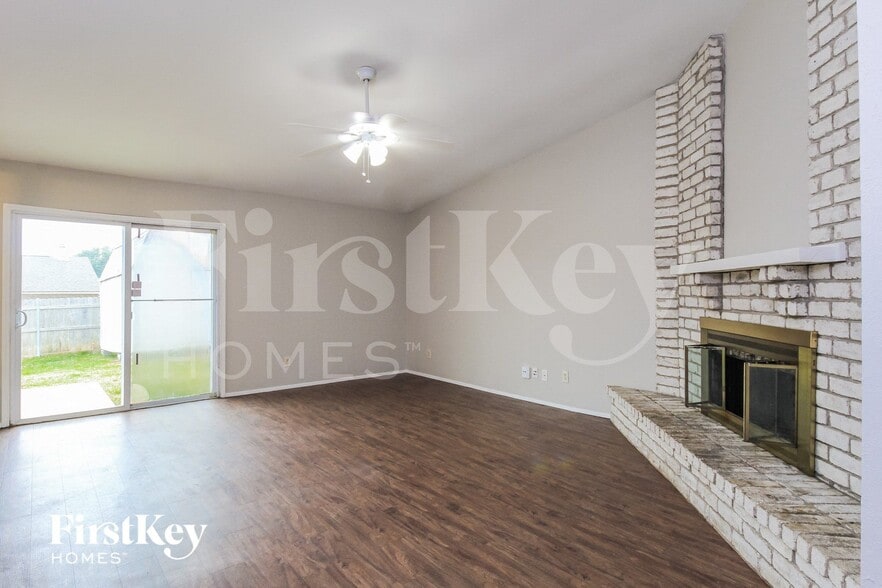 Building Photo - 1405 Steinburg Ln