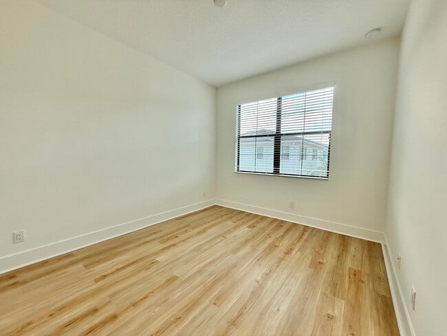 Building Photo - 3019 Franklin Pl