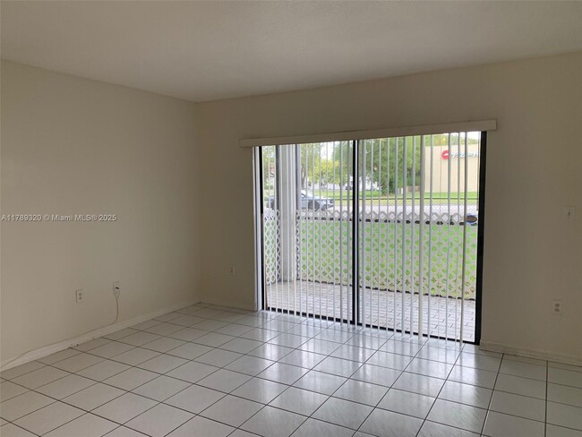 Building Photo - 9631 SW 138th Ave
