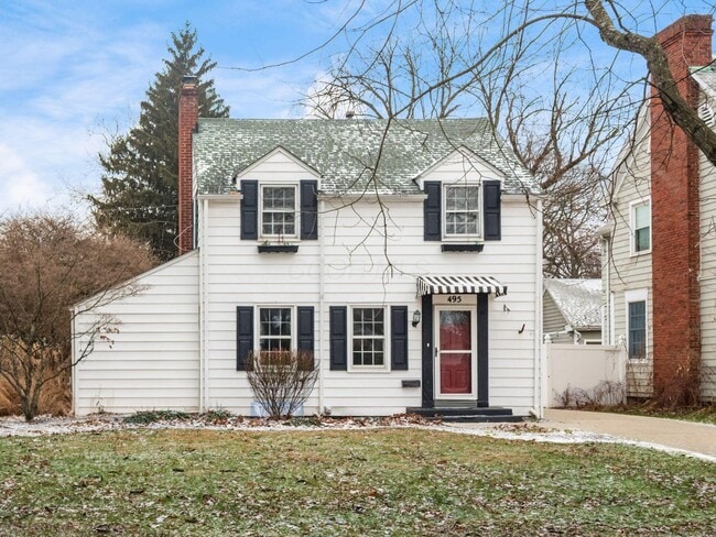 Building Photo - 495 Northview Dr