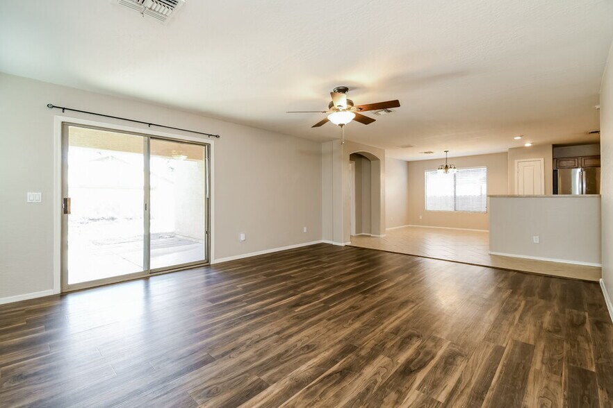 Building Photo - 3674 W Yellow Peak Dr