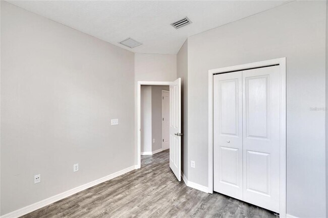 Building Photo - 7322 S Trask St