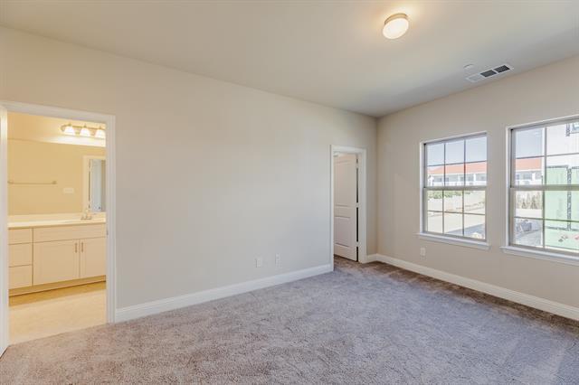 Building Photo - 914 Cotton Gin Ln