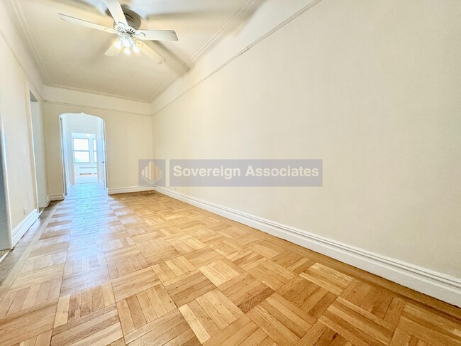 Building Photo - 763 Riverside Drive