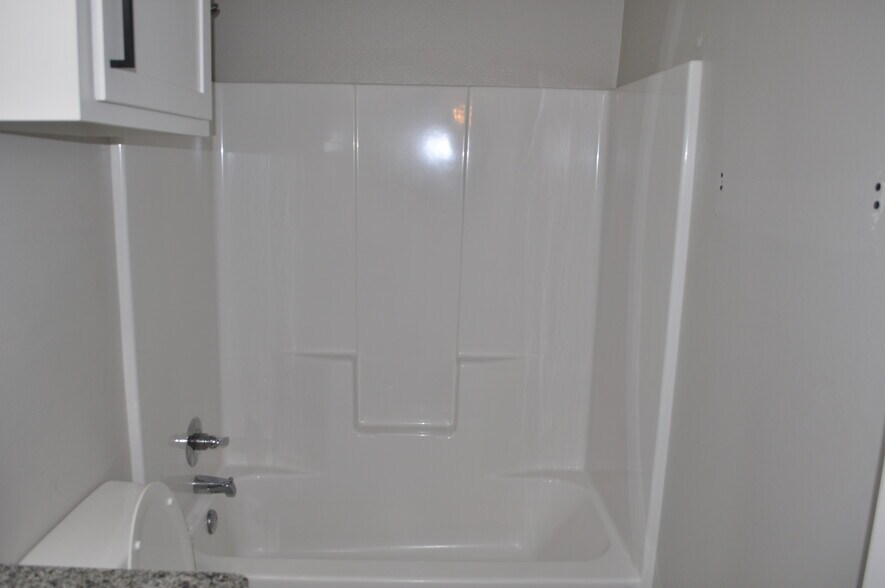 Building Photo - 118 Texoma Mdws