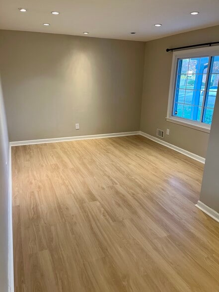 Living room - 3803 Brunswick Dr