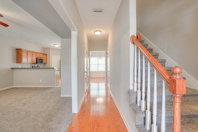 Building Photo - 2567 New Holland Cir