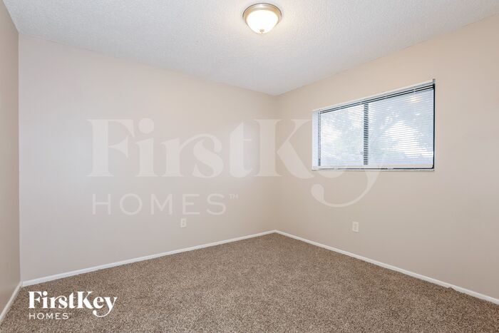 Building Photo - 1328 Mohrlake Dr