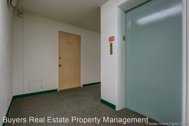 Building Photo - 1 br, 1 bath House - 525 W 3rd Avenue #509