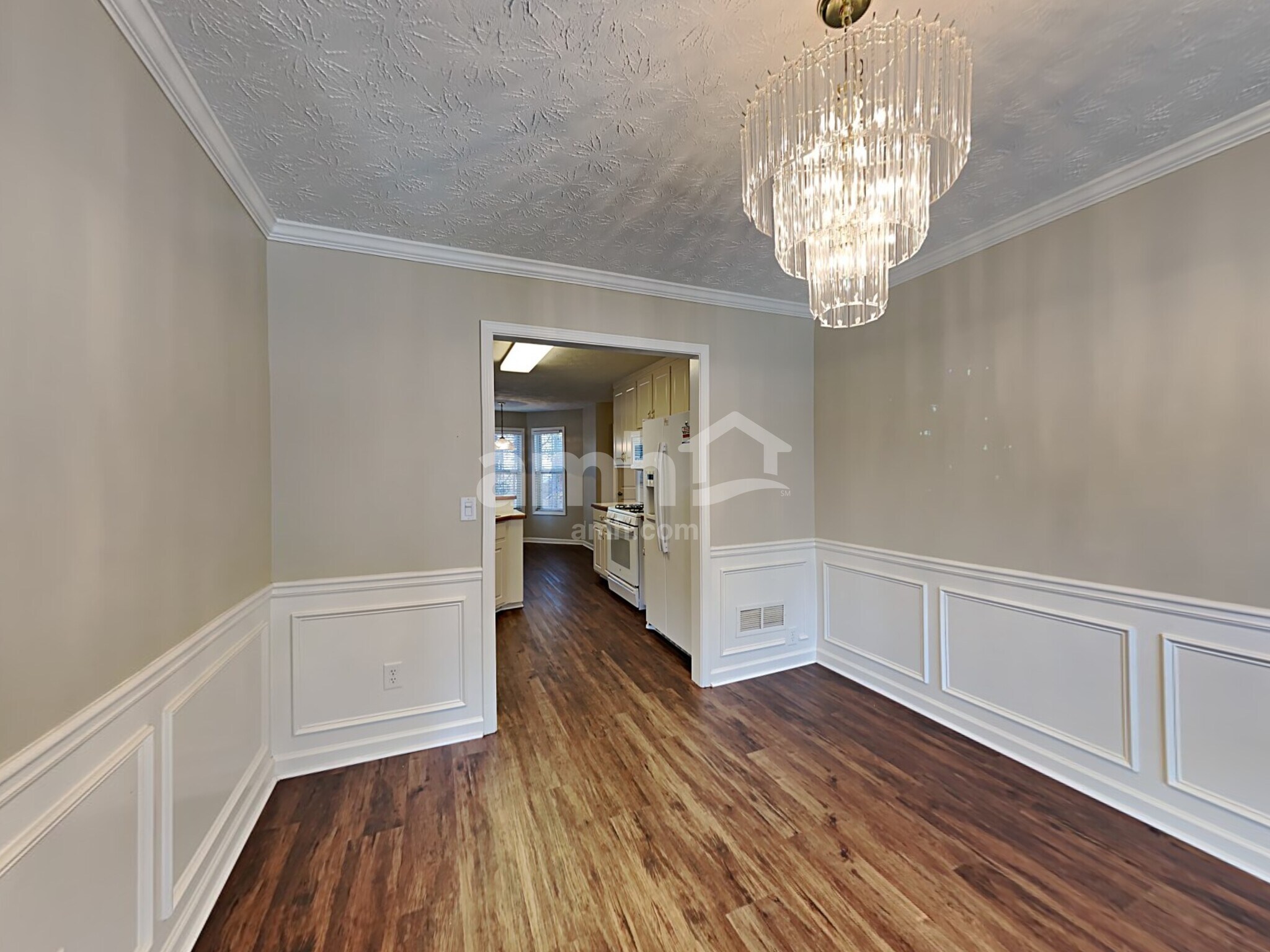 Building Photo - 682 Simon Park Cir