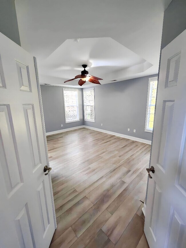Building Photo - 3400 Picket Fence Ln
