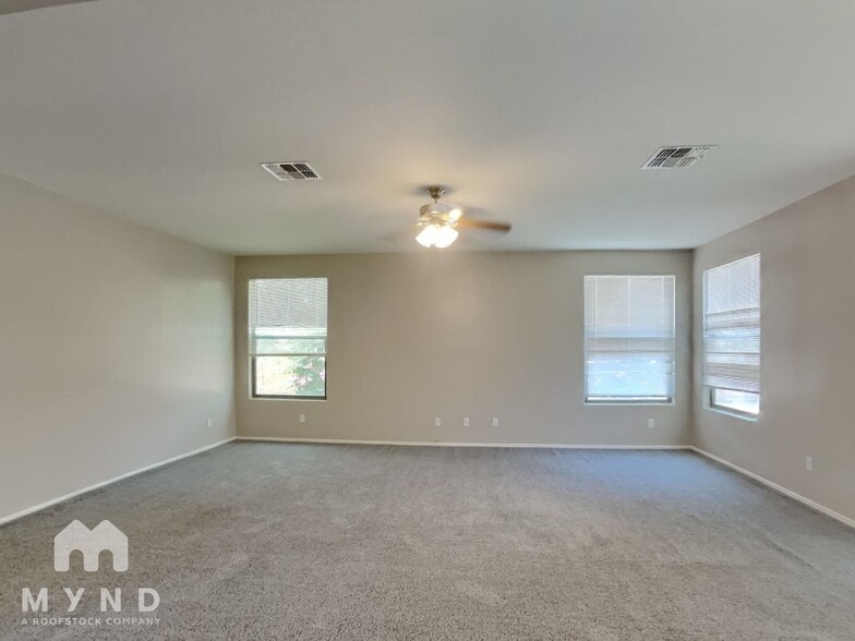 Building Photo - 2891 E Beechnut Pl