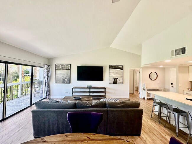 Building Photo - 11863 Wimbledon Cir