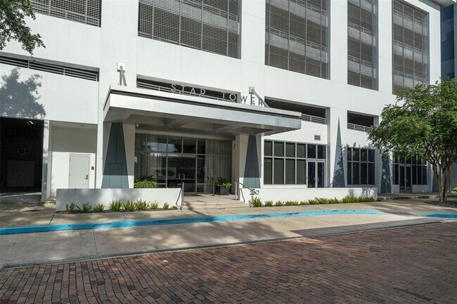 Building Photo - 260 S Osceola Ave