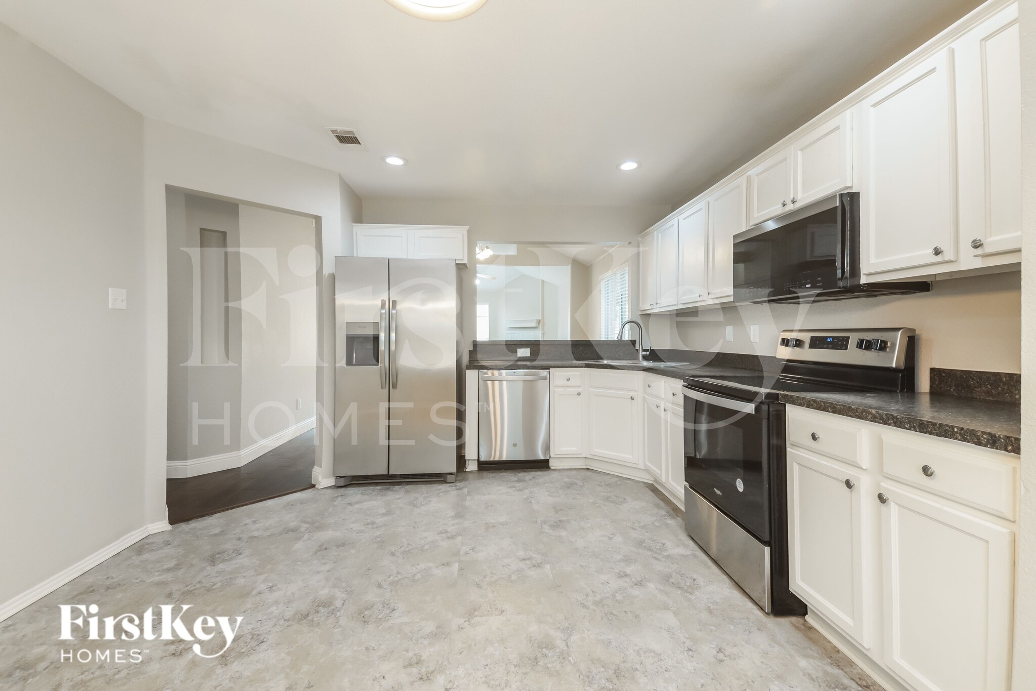 Building Photo - 503 Harvard Dr