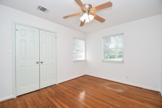 Building Photo - 6602 Housman