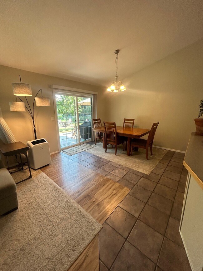 Dining Room - 9020 N Nine Mile Rd