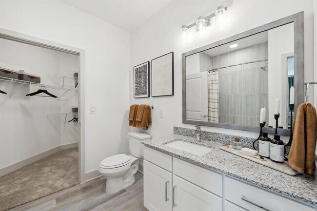 Building Photo - 945 Blakey Ln