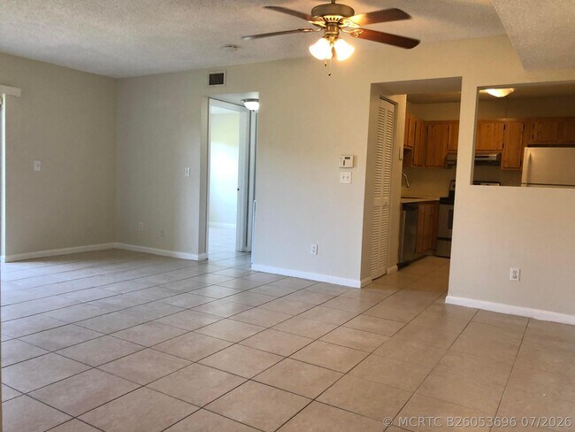 Building Photo - 10714 Royal Palm Blvd