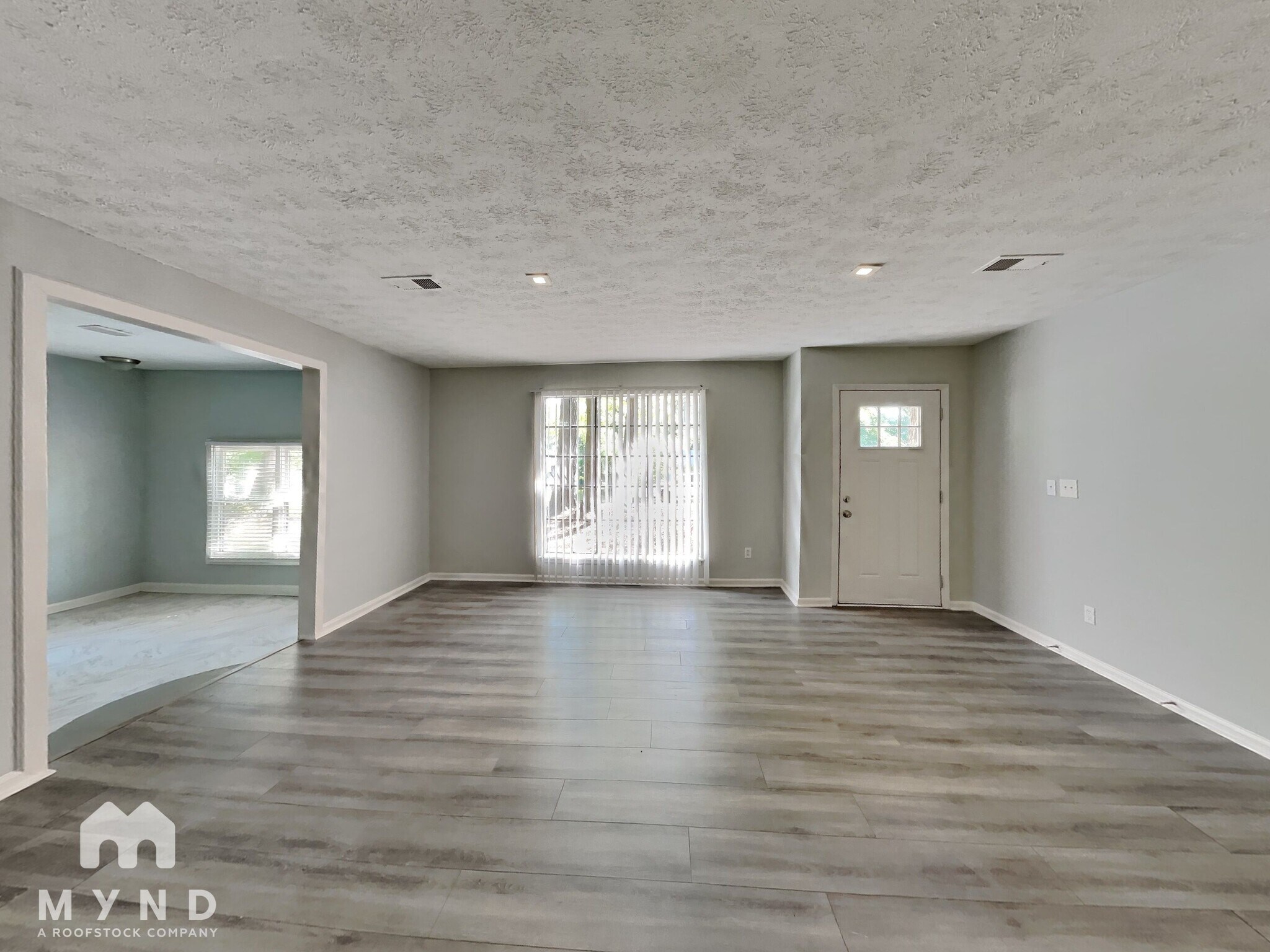 Building Photo - 8275 Brittany Ln
