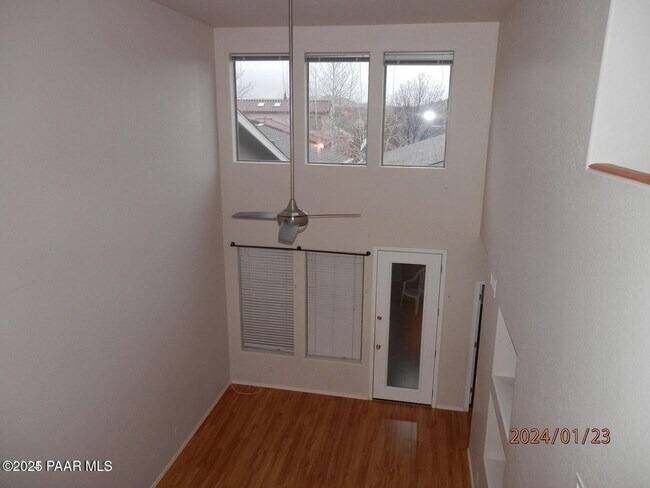 Building Photo - 7007 E Lantern Lane East