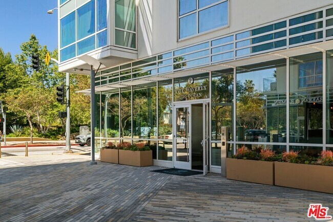 Building Photo - 1705 Ocean Ave