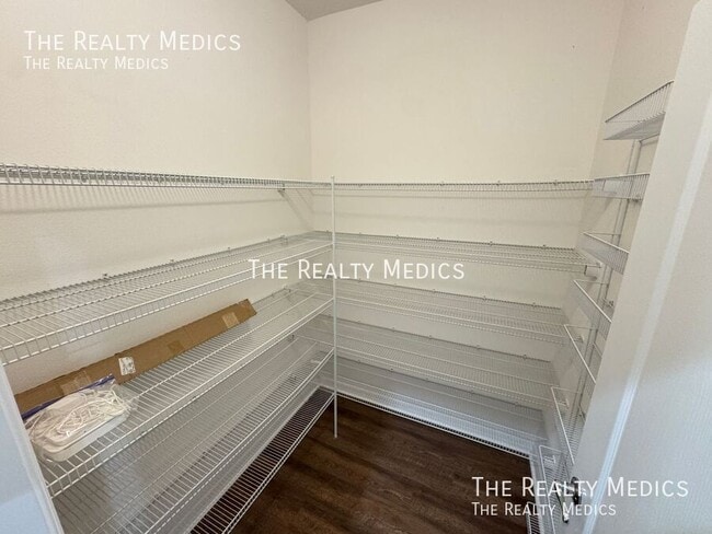 Building Photo - 5107 Appenine Loop W