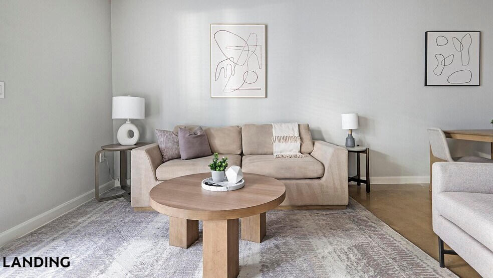 Building Photo - 4300 Cromwell Dr