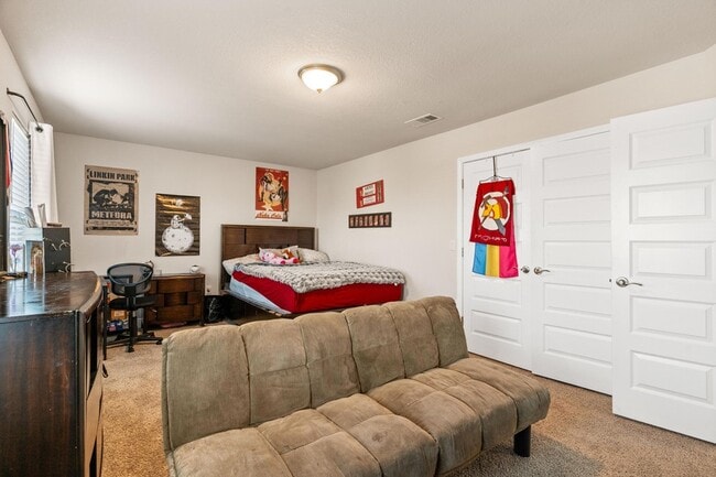 Building Photo - 224 Baycliff Dr