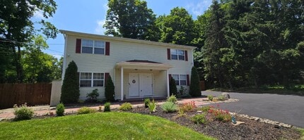 Building Photo - 1335 Union Ave