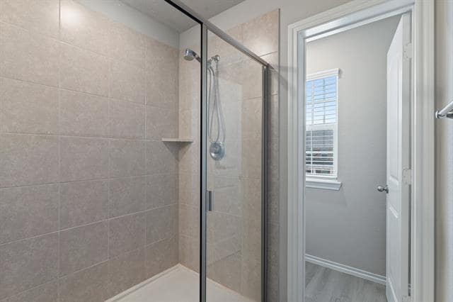Building Photo - 2833 Bellflower Dr