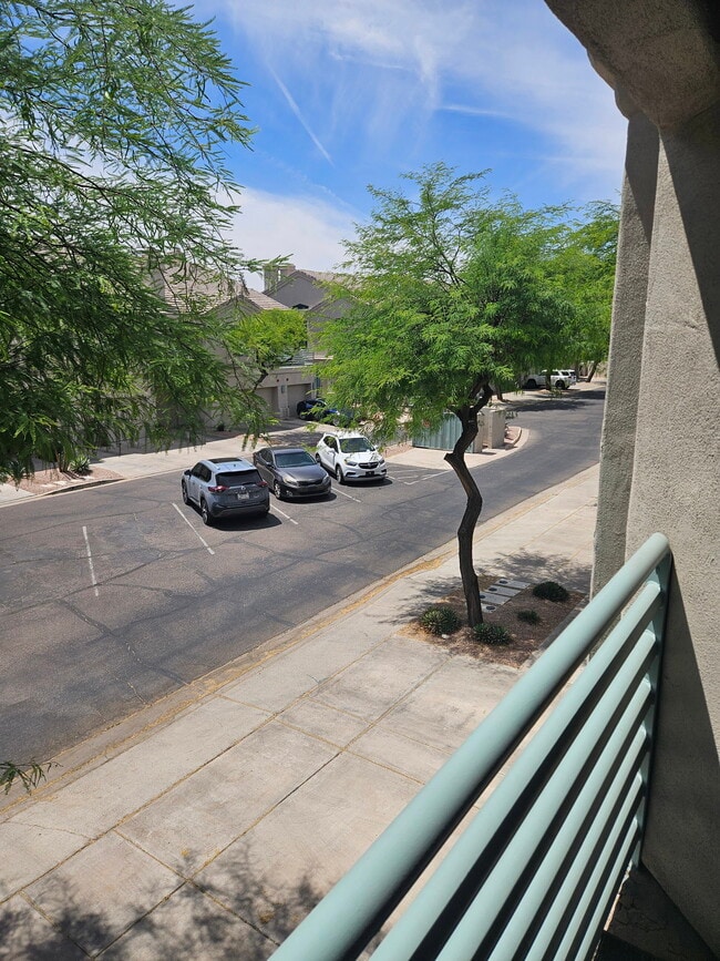 Building Photo - 7520 E Earll Dr