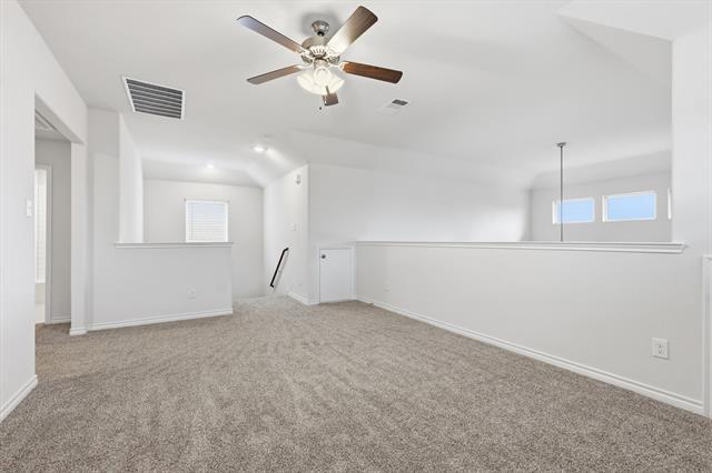 Building Photo - 920 Violet Wy