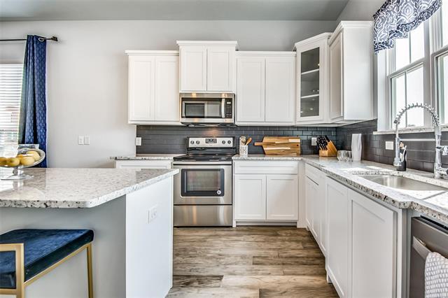 Building Photo - 203 S Village Way