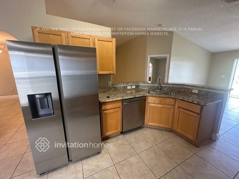 Building Photo - 4633 Willamette Cir