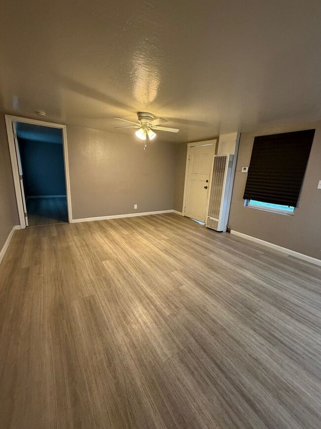 Building Photo - Cute home for rent in Exeter!