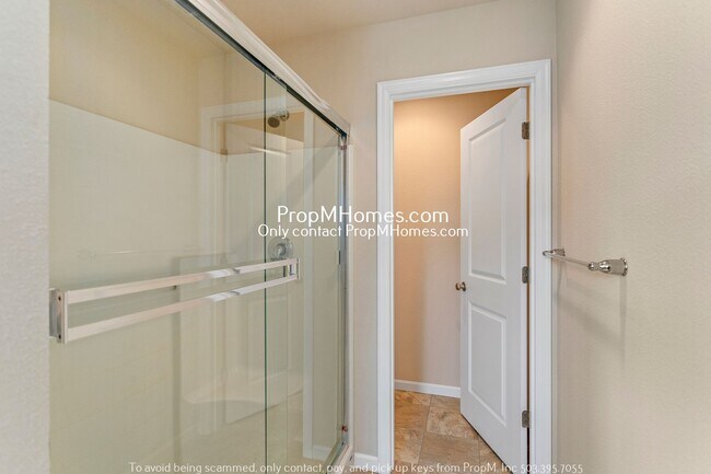 Building Photo - 15488 SW Applewood Ln