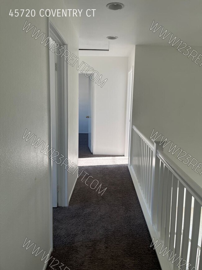 Building Photo - 45720 Coventry Ct.