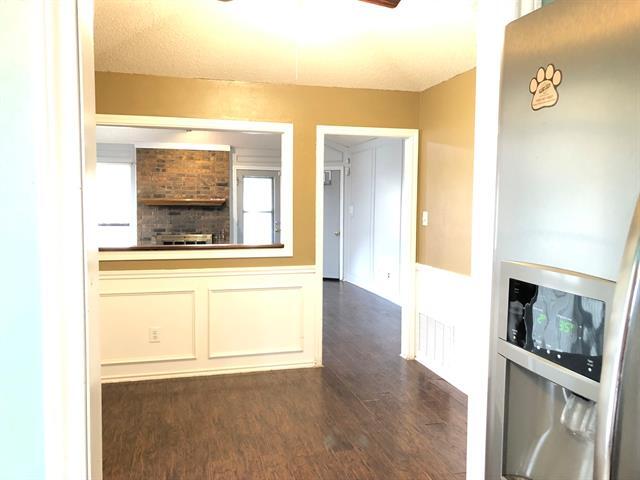 Building Photo - 2135 Cordoba Dr