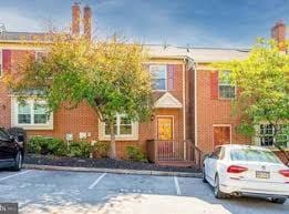 Building Photo - 683 Coates Ln