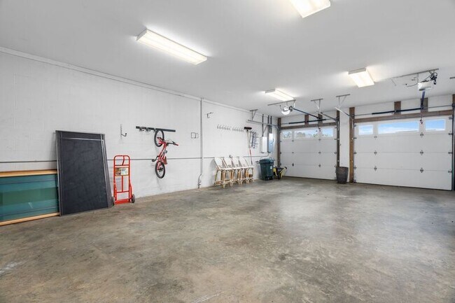 Building Photo - 15 Carl Roberts Rd