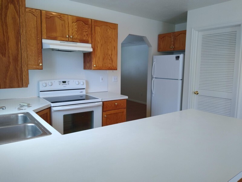 Building Photo - 128 W 1320 S