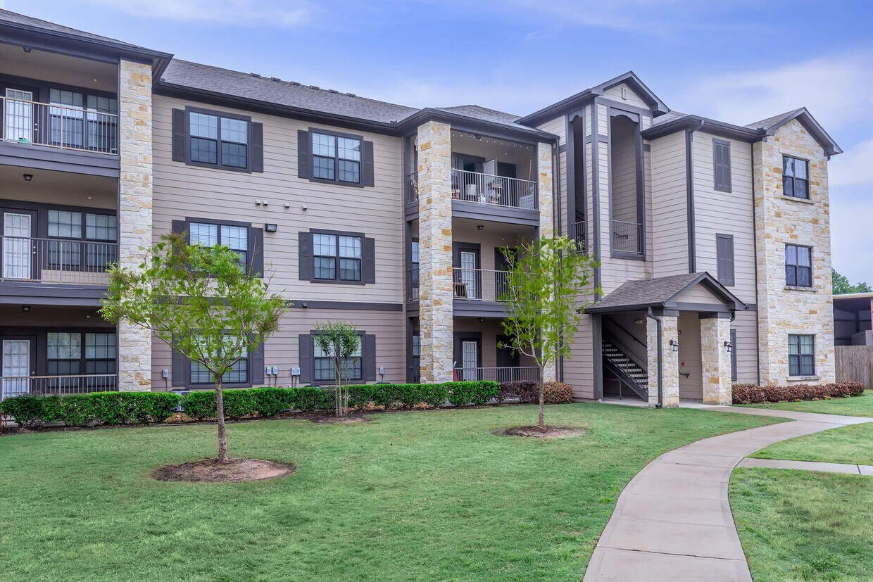 Willow Creek Apartments Tomball