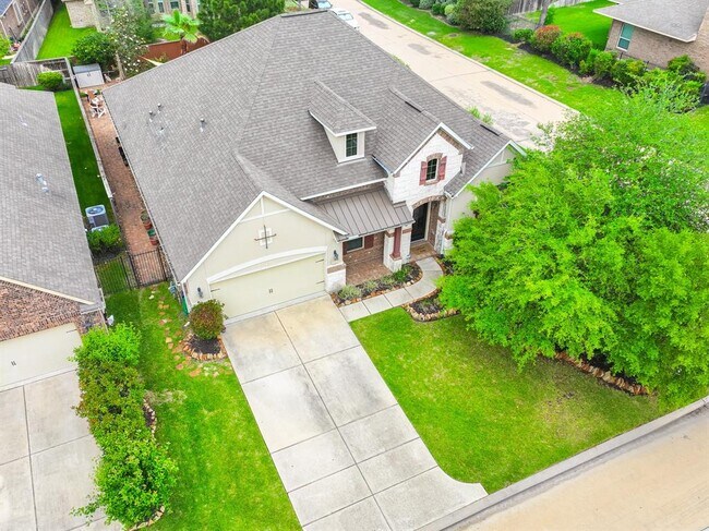 Building Photo - 26 Lufberry Pl