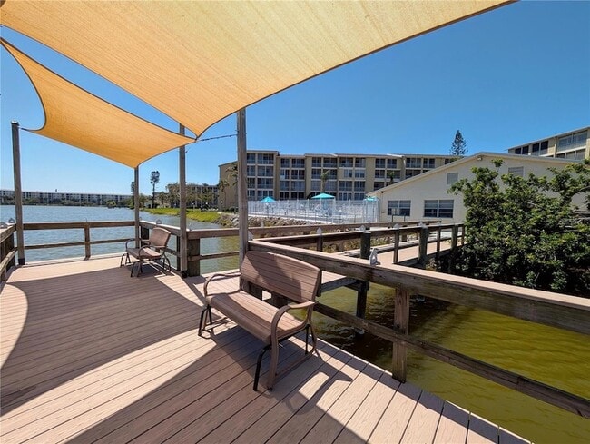 Building Photo - 3668 Lake Bayshore Dr
