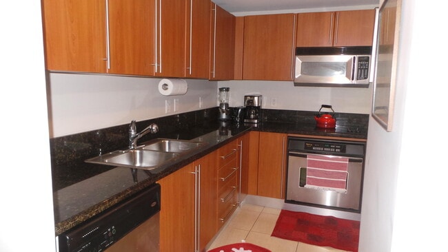 Building Photo - 610 Clematis St